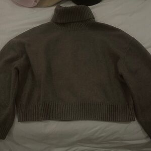 H&M Cozy Brown Turtleneck Sweater
